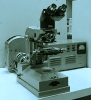 продам люминисцентный микроскоп МЛ -2
