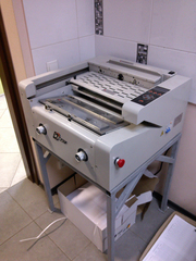 Термоклеевая машина (термобиндер) Boway BW-920 V