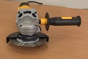 Продам УШМ (болгарку) DeWalt D28136